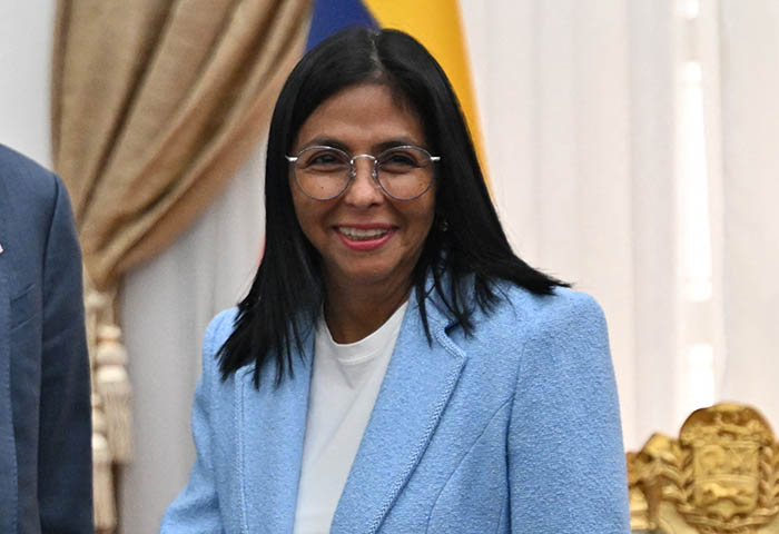 la dian tiene problemas para entregar servicios