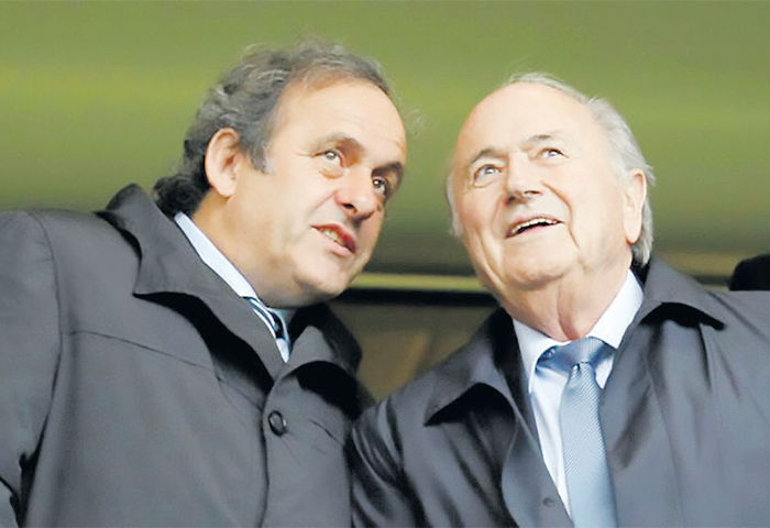 Blatter y Platini en el banquillo de la justicia