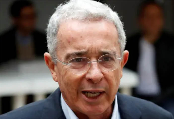 Caso Uribe: denuncian que testigo de la defensa es integrante del clan del golfo