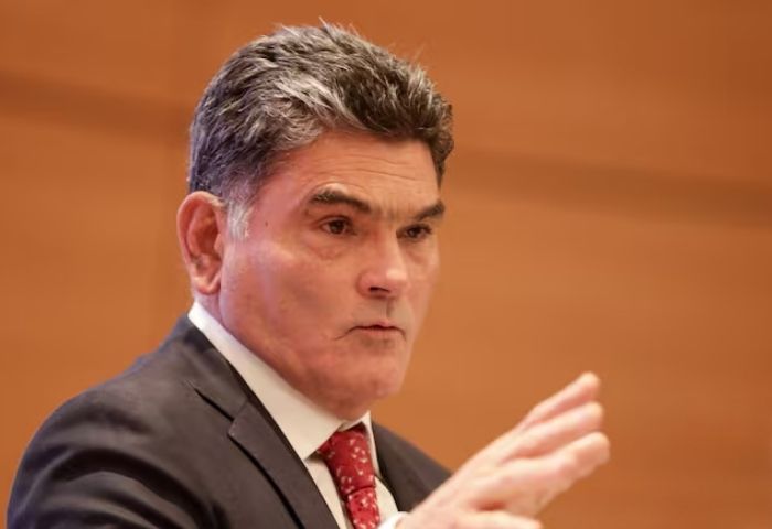 Procurador pide a la Corte que mantenga los impuestos adicionales para la conmoción interior