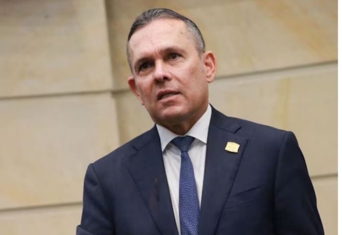 Nueva consulta popular: Senado se pronunciará pese a que “tiene vicios”, dice Efraín Cepeda