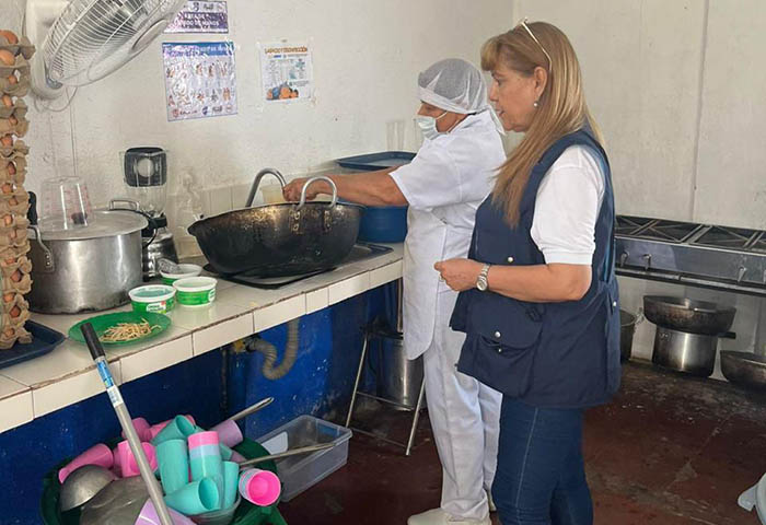 Defensoría verificó el cumplimiento del PAE en dos colegios distritales