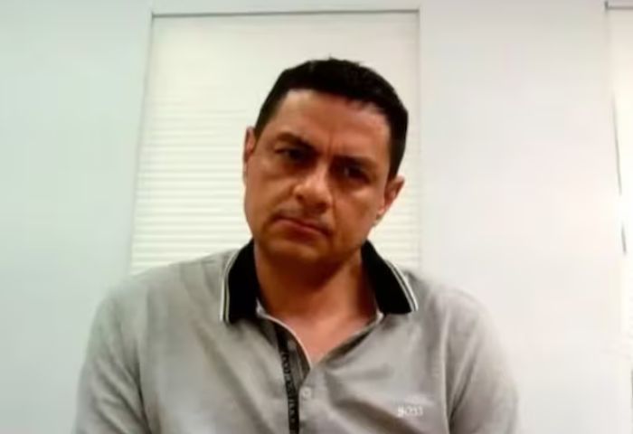 ´Responsabiliza a Iván Cepeda por posibles riesgos a su familia´