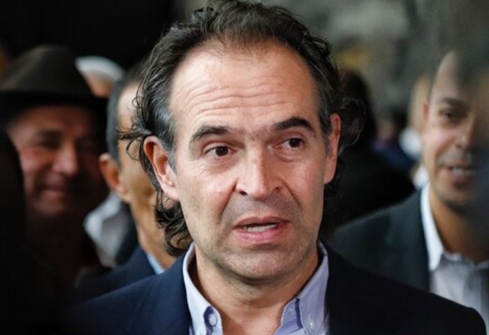 Federico Gutiérrez: "Gobierno, en cabeza del presidente Petro, destruyó el sistema de salud"