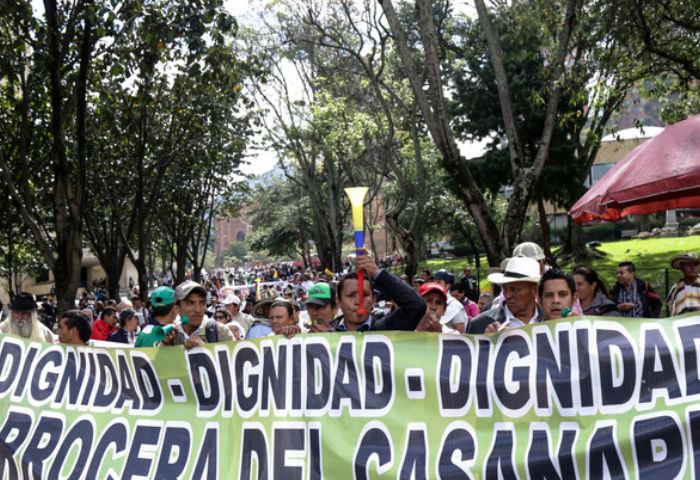 Con bloqueos y sin soluciones, así avanza el paro arrocero