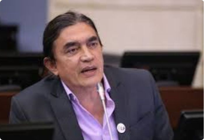 Gustavo Bolívar revela cómo funcionan las bodegas a favor del Gobierno: “No se puede desconocer”