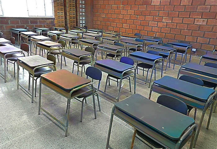 Más de 7.000 colegios cerrarían por un paro nacional indefinido