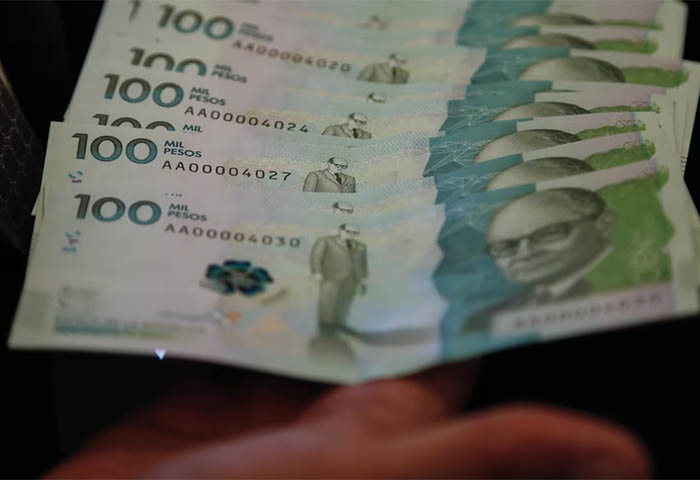 Se detecta en el comercio billetes falsos de $100 mil