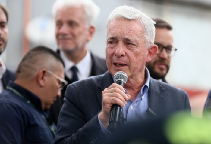 Tribunal anuncia el martes decisión sobre caso uribe; estos son los escenarios