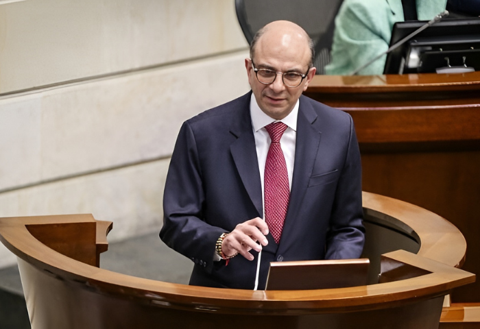 La Constitucional, ante decisiones clave con el voto de Camargo en juego
