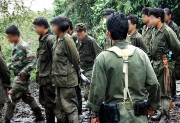 Niños y niñas reclutados en Colombia han sido hallados mutilados y abusados sexualmente por sus captores en la guerra
