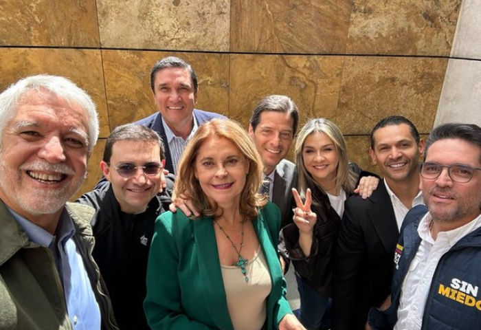 ¿Será una encuesta la que permita la unidad de la derecha?