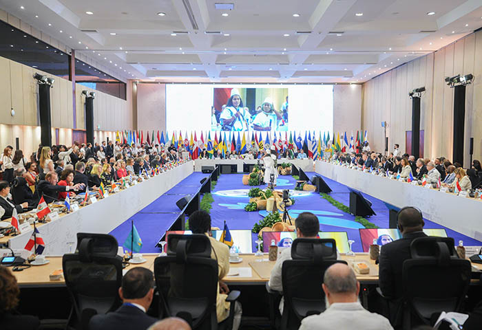 En la cumbre CELAC-UE se anunciaron 40.000 millones de dólares para financiar proyectos sostenibles