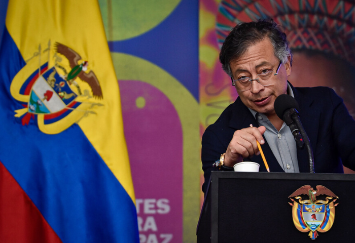 Petro califica a congresistas de “extorsionistas" por fracaso de las reformas