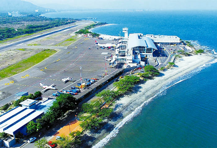 Gobierno invertirá $300 mil millones en modernizar el aeropuerto samario