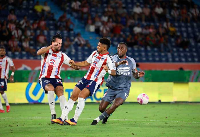 Superliga: no se permitirá ingreso de barras visitantes al metropolitano