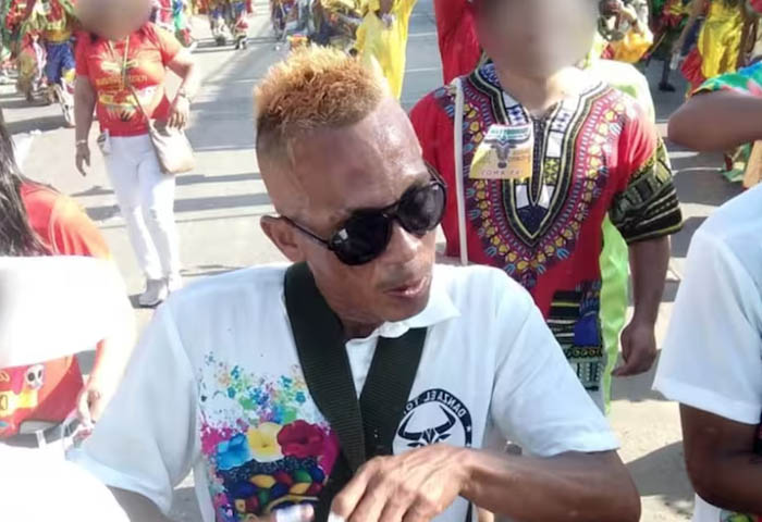 Asesinaron a tamborero en la terraza de su casa