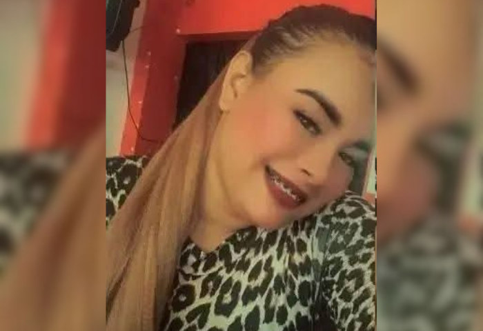Murió enfermera en accidente de moto, su novio está herido
