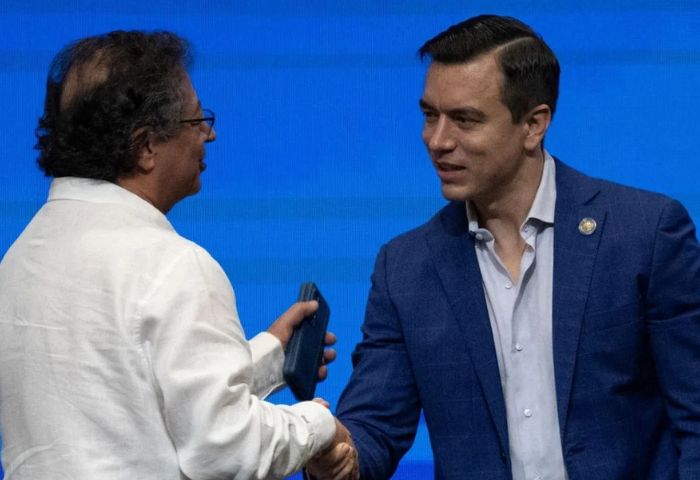Presidente de Ecuador anuncia aranceles del 30% a productos colombianos por "falta de cooperación" en la lucha contra el narcotráfico
