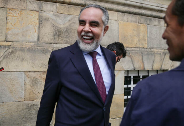 Paloma Valencia le ganaría en segunda vuelta a Iván Cepeda: Benedetti
