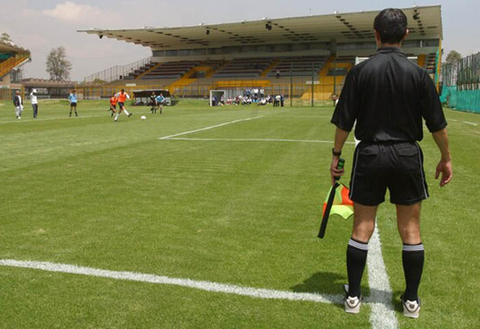 Árbitros en el ‘ojo del huracán’