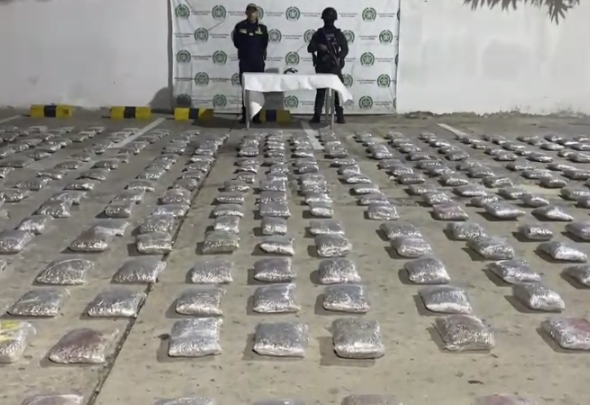 Incautaron un arma de fuego y 730 kilos de marihuana en una vivienda
