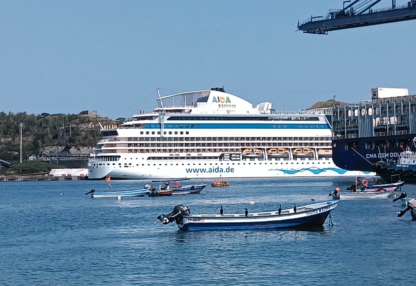 El ‘AIDAblu’ regresó y trajo más de 2.000 cruceristas