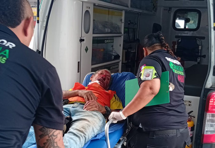 Electricista resultó herido al ser arrollado por moto