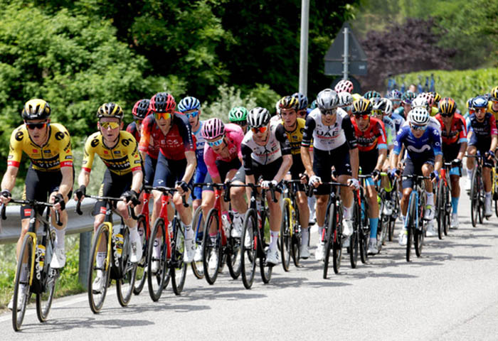 Jonas Vingegaard ganó la etapa 14 del Giro de Italia y es nuevo líder; así le fue a Egan Bernal y a Éiner Rubio