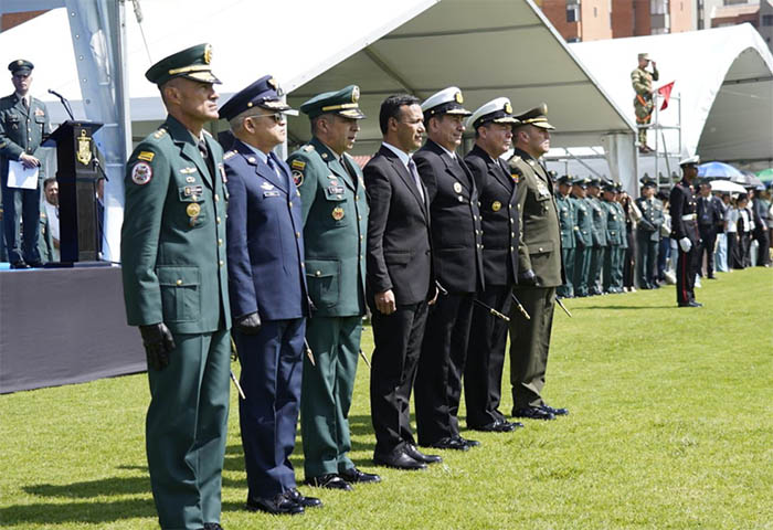 "No todos pueden ascender": Ejército responde denuncias sobre presuntas irregularidades en salida de oficiales