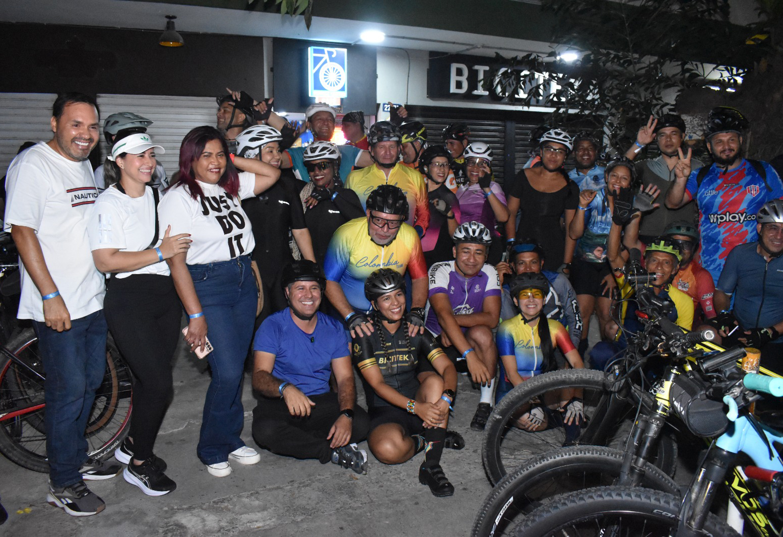 Colectivos de usuarios de bicicletas promueven Ley ProBici