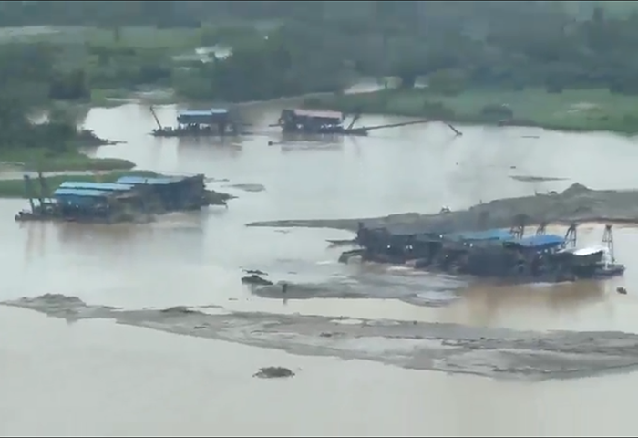 “Dragones brasileños” se tragan ríos del Bajo Cauca: sobrevuelo muestra la devastación ambiental