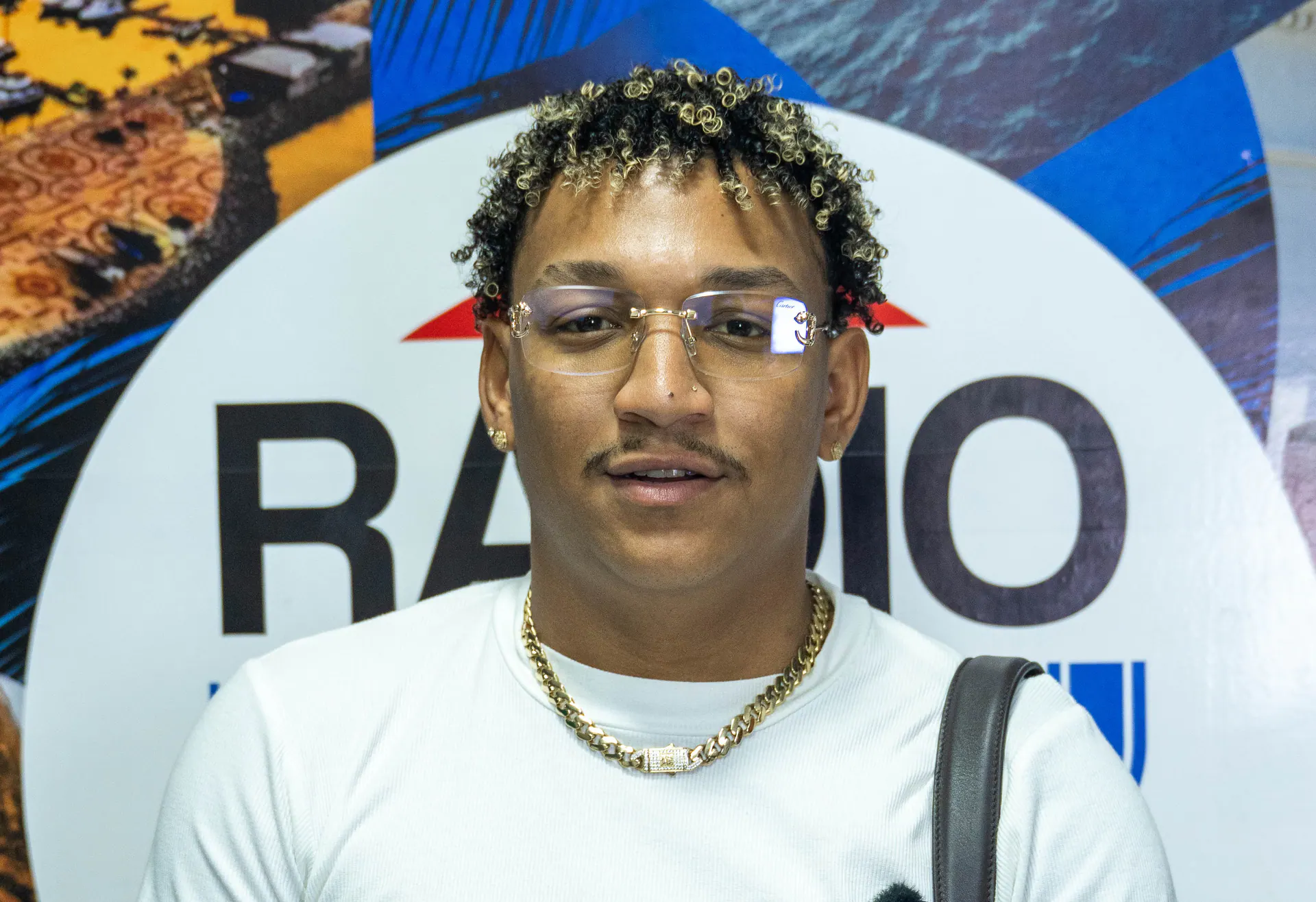 MC CAR le pone hora a la soltería con su nuevo lanzamiento musical: “11:10”
