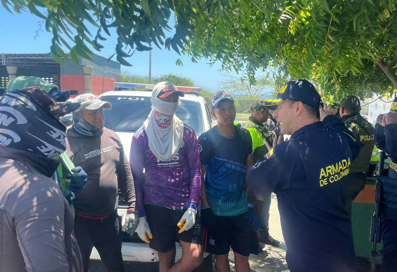 Armada rescató a cinco pescadores reportados como desaparecidos en Tasajera